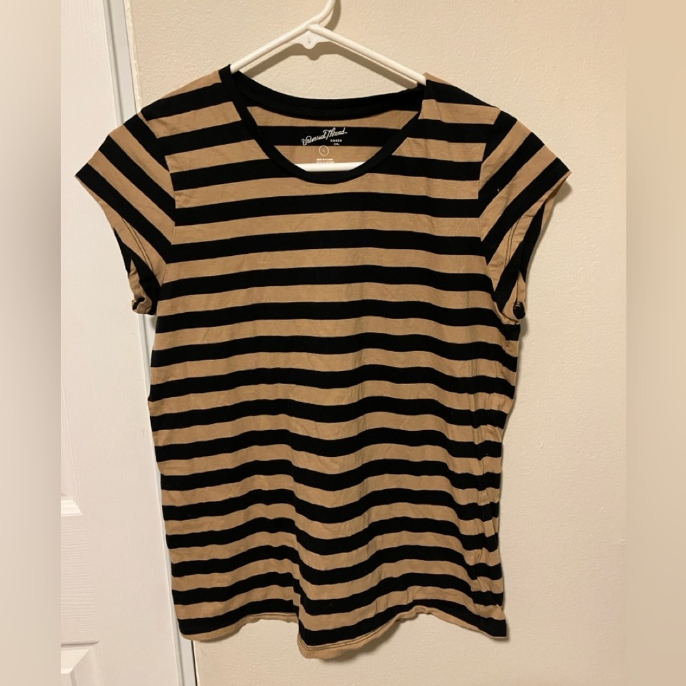 Universal Thread Goods Co Black & Tan Horizontal Pattern Athleisure Casual - L